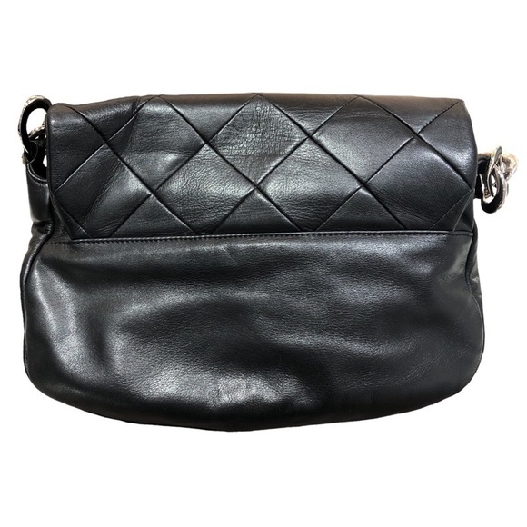 CHANEL Matelasse Black Lambskin Shoulder Bag - Picture 2 of 14